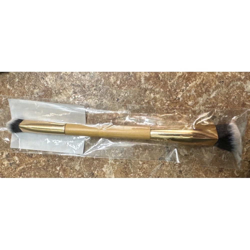 Sold Double Ended Concealer Brush Cover Dark Circle Spot Liquid Cream Brush
